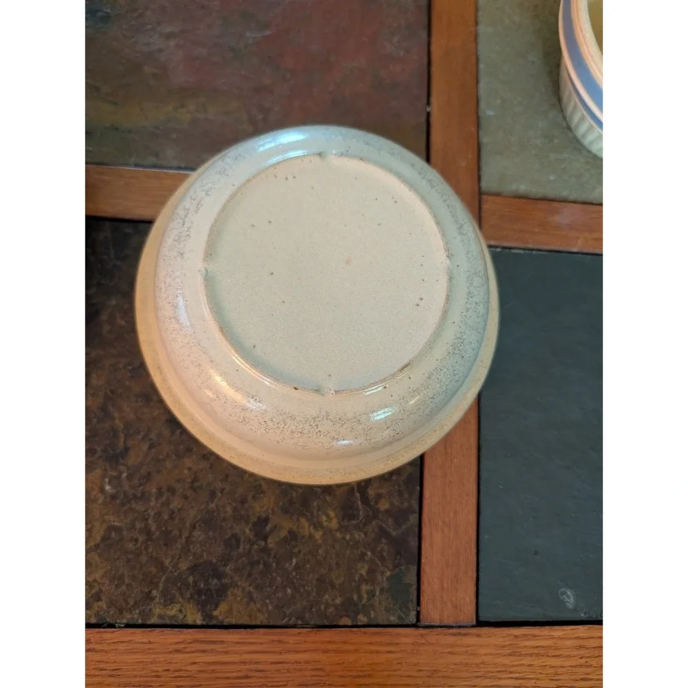 VINTAGE  POTTERY SET OF 4 NESTING Crock STONEWARE BOWLS.Wide Band. Primitive